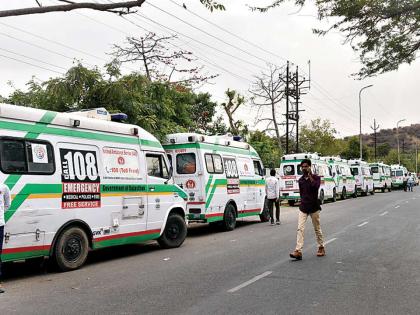 Private vehicles will be acquired as ambulances, the government will also decide the fare | खासगी वाहने रुग्णवाहिका म्हणून अधिग्रहीत करणार, शासनच भाडेही ठरवणार 