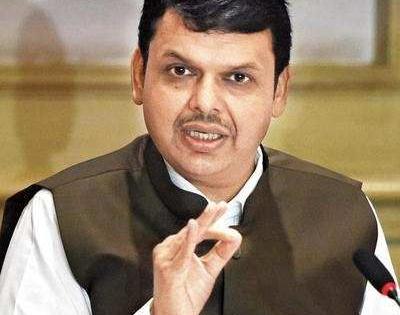 Suspicion of scam due to cancellation of transfers of police officers Devendra Fadnavis | पोलीस अधिकाऱ्यांच्या बदल्या रद्द झाल्याने घोटाळ्याची शंका