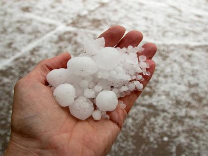 Mumbai cloudy; So hail warning to the Maharashtra from Today | Climate Warning: मुंबई ढगाळ; तर राज्याला गारपिटीचा इशारा