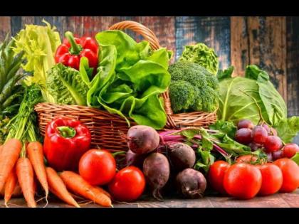 Vegetables which are beneficial for diabetes patients can eat daily | डायबिटीसच्या रूग्णांसाठी वरदान आहेत या भाज्या, स्वस्तात होईल मोठा फायदा!