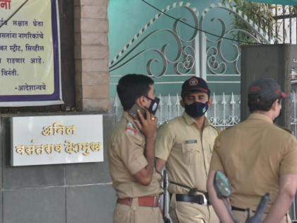 CBI raids former Home Minister Anil Deshmukh's residence | माजी गृहमंत्री अनिल देशमुख यांच्या निवासस्थानी सीबीआयचा छापा