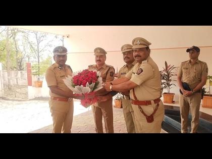 Special Inspector General of Police Ramnath Pokle reviewed the city police station | विशेष पोलीस महानिरिक्षक रामनाथ पोकळे यांची घेतला शहर पोलीस स्टेशनचा आढावा