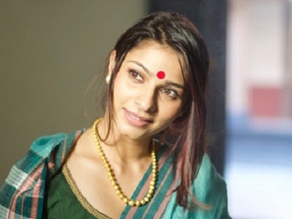 kajol sister actress tanisha mukherjee shares beautiful pictures on maharashtra day-ram | तनीषा मुखर्जी बनली ‘मराठी मुलगी’, खास अंदाजात दिल्या महाराष्ट्र दिनाच्या शुभेच्छा