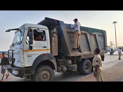 Vashi traffic police action against 100 vehicles spreading pollution | प्रदूषण पसरवणाऱ्या १०० वाहनांवर कारवाई, वाशी वाहतूक पोलिसांचा बडगा