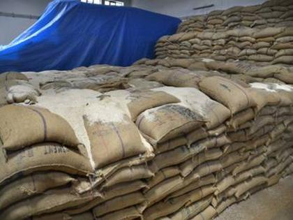 Grain black market racket found | धान्याचा काळाबाजार करणारे रॅकेट सापडले