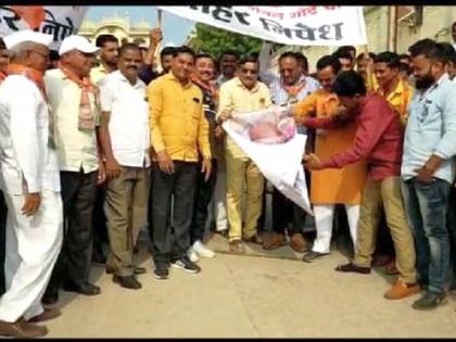 Jodemaro agitation against BJP's image of Gote | गोटे घाबरले, अन् दोनचं कार्यकर्त्यासह आले-भाजपा Jodemaro agitation against BJP's image of Gote | गोटे घाबरले, अन् दोनचं कार्यकर्त्यासह आले-भाजपा