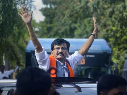 Sanjay Raut arrested by ED at midnight; 11 lakh seized from the house | Sanjay Raut Arrested: संजय राऊत यांना ईडीकडून अटक; घरातून ११ लाख जप्त