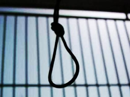 Man arrested on rape charges last year allegedly hangs himself in Thane jail | ठाणे जेलमध्ये आरोपीची गळफास घेऊन आत्महत्या 