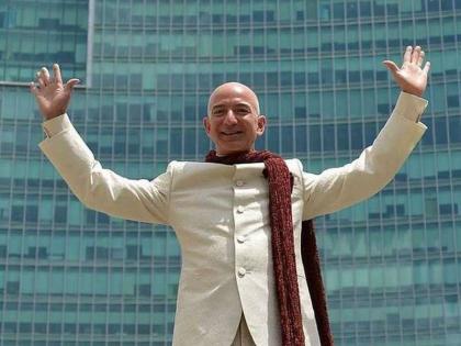 jeff bezos became worlds new richest | बिल गेट्स नव्हे, आता 'हा' अवलिया आहे या विश्वाचा नवा कुबेर!