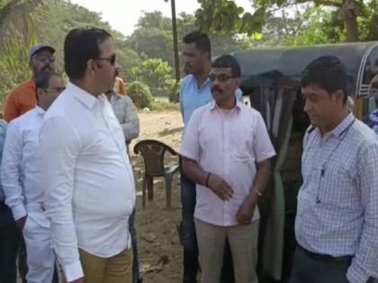  A video of BJP MLA Ganpatrao Gaikwad giving legal lessons to a surveyor is going viral  | संतापलेल्या आमदारांनी सर्व्हेअरला दिले कायद्याचे धडे; भाजप आमदारांचा व्हिडीओ व्हायरल