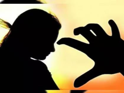 Molesting a woman by entering the house, threatening to kill a relative | घरात शिरून महिलेचा विनयभंग, नातेवाईकाला संपविण्याची गर्भित धमकी