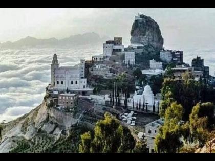 Facts about Al Hutaib village Yemen where never rains know the reason | जगातील एक असं गाव जिथे कधीच पडत नाही पाऊस, कारण वाचून व्हाल अवाक्...