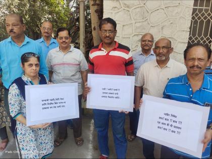 Residents strike for water at MIDC office | एमआयडीसी कार्यालयावर पाण्यासाठी रहिवाशांची धडक