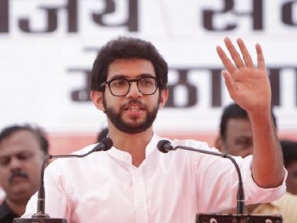 Get resignations of responsible ministers instead of taking action against doctors who risk their lives: Aditya Thackeray | "जीव तोडून काम करणाऱ्या डॉक्टरांवर कारवाई करण्यापेक्षा जबाबदार मंत्र्यांचे राजीनामे घ्या"