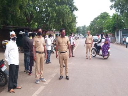 Direct charges against a young man walking around without a mask; The first such action in Mumbai | विनामास्क फिरणाऱ्या तरुणावर थेट गुन्हा दाखल; अशाप्रकारची मुंबईतील पहिली कारवाई