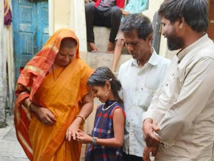 A mentally ill woman got a home after 6 years in buldhana | आई एक नाव असते, जगावेगळा भाव असते; मनोरुग्ण महिलेला मिळाले घर