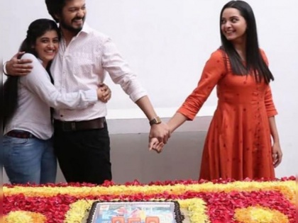 Aamhi doghi serial completed 250 episode | 'आम्ही दोघी'मालिकेने पार केला २५० भागांचा टप्पा!