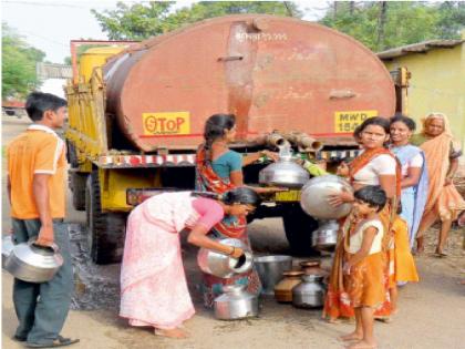 Demand for water tankers increased in Vasai-Virar in March! There was also an increase in rates | ऐन मार्चमध्ये वसई-विरारला वाढली पाणी टँकरची मागणी! दरातही झाली वाढ