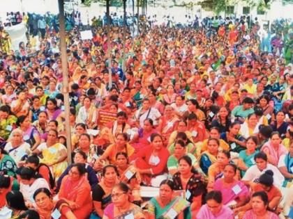 during the session 2 lakh women participated in the movement 26 institutions and organizations stayed in azad maidan | अधिवेशन काळात २ लाख महिला आंदोलनात सहभागी, २६ संस्था, संघटनांचा आझाद मैदानात ठिय्या