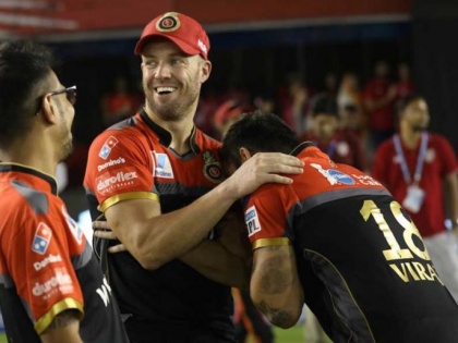IPL 2019: Virat Kohli gave promise to AB de Villiers | IPL 2019 : विराट कोहलीने डि'व्हिलियर्सला दिले होते 'जादूची झप्पी' देण्याचे वचन