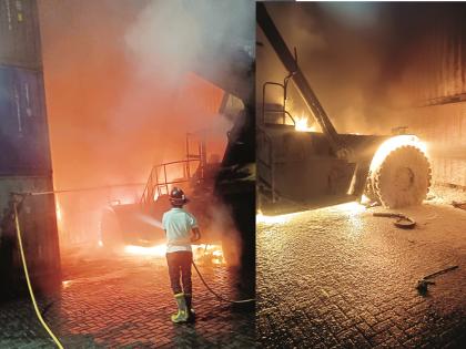 Fire breaks out at Maliwada container depot, three containers including a large crane catch fire | माळीवाडा कंटेनरमध्ये डेपोत आग, मोठ्या क्रेनसह तीन कंटेनर पेटले Fire breaks out at Maliwada container depot, three containers including a large crane catch fire | माळीवाडा कंटेनरमध्ये डेपोत आग, मोठ्या क्रेनसह तीन कंटेनर पेटले