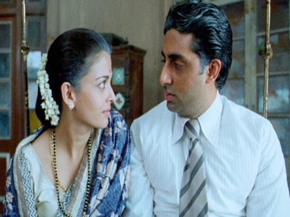 Aishwarya Rai shares pics with Abhishek Bachchan from Guru premiere in 2007, clicked hours before he proposed to her | ऐश्वर्याने शेअर केलेत ‘गुरू’च्या प्रीमिअरचे फोटो, सोहळा झाला अन् अभिषेकने ऐशला प्रपोज केले...!!!