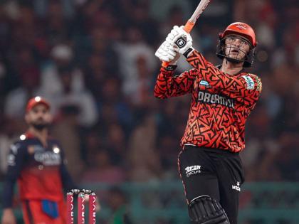 IPL 2025: Abhishek Sharma Six Leaves Dent On Tata Curvv Car During RCB vs SRH Match | Abhishek Sharma: अभिषेक शर्मानं षटकार मारून मैदानातील गाडीची फोडली काच, पाहा व्हिडीओ
