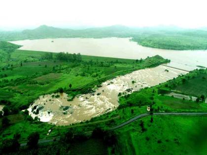 Rainfall hits 4 villages; Flooding in seven talukas | पावसाचा ७४ गावांना फटका; सात तालुक्यात पूरस्थिती