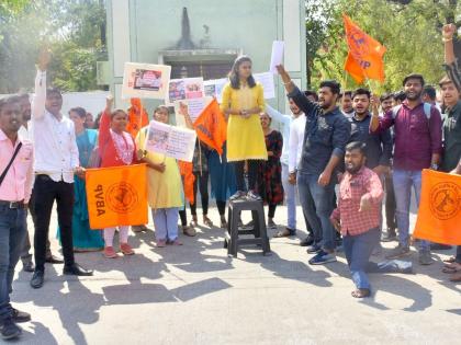 Akola: ABVP protests in Akola over Sandeshkali case | Akola: संदेशखाली प्रकरणी अभाविपची अकोल्यात निदर्शने