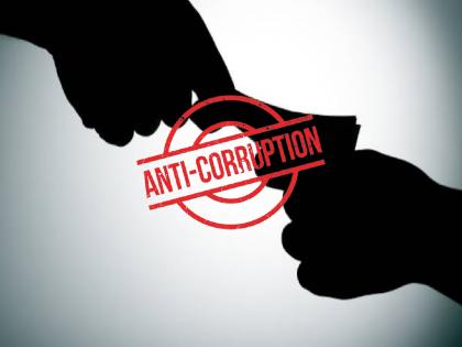 A senior clerk was caught accepting a bribe of ten thousand for accepting the proposal | प्रस्तावाच्या मान्यतेसाठी दहा हजारांची लाच घेताना वरिष्ठ लिपिकास पकडले