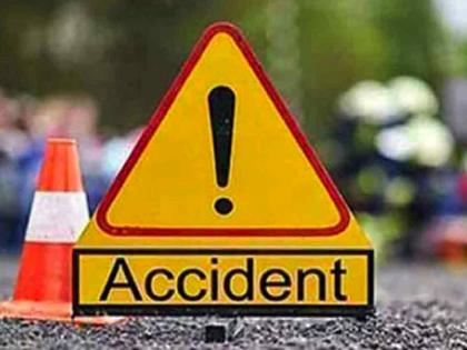 A father and son were killed in an accident after being hit by a speeding car on Shirala road sangli | Sangli- भरधाव कारची समोरुन दुचाकीला धडक, दुचाकीवरील पिता-पुत्राचा जागीच मृत्यू