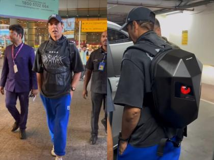 Akshay Kumar carries led display funky bag spoted at airport guess bagpack price | फंकी बॅगसोबत एयरपोर्टवर दिसला अक्षय कुमार, किंमत वाचून व्हाल अवाक्...