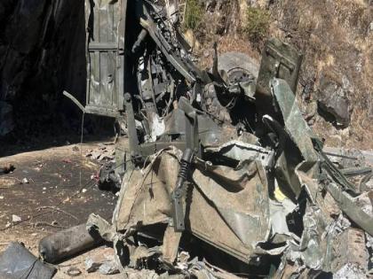 16 army personnel killed as bus falls into gorge in sikkim | सैन्याची बस दरीत कोसळली; 16 जवानांचा मृत्यू, सिक्किममध्ये भीषण अपघात