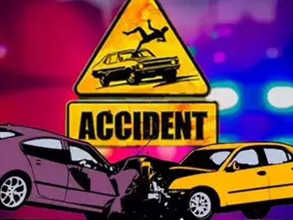 Three passengers injured as vehicle overturns near Nagsur Solapur | नागसूरजवळ वाहन पलटी झाल्याने तिघे प्रवासी जखमी