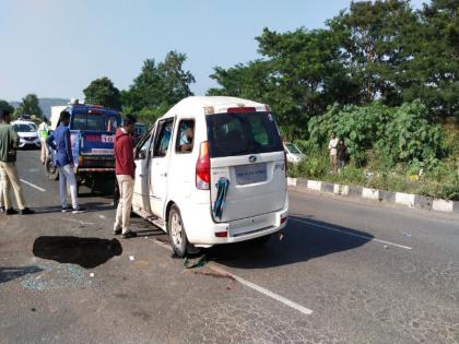 Driver dies in an accident in pune | 'पप्पा उठो ना, मम्मी से बात करो...' घटनास्थळी मुलाची आर्त हाक; अपघातात चालकाचा मृत्यू