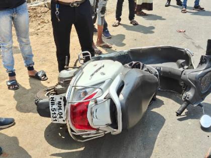 Businessman on two-wheeler dies in collision with dumper in Thane; Incident on Ghodbunder Road | ठाण्यात डंपरच्या धडकेत दुचाकीवरील व्यावसायिकाचा मृत्यू; घोडबंदर रोडवरील घटना