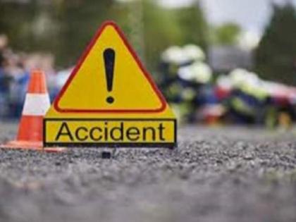 Speeding Car-Tempe Crash; Two serious, incident near Nilangan on Latur-Bidar highway | भरधाव कार-टेम्पाेचा अपघात; दाेघेजण गंभीर, लातूर-बिदर महामार्गावरील निलंगानजीकची घटना