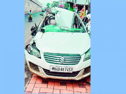 Susat car hits vertical container; Death of the driver | सुसाट कार उभ्या कंटेनरवर आदळली; चालक जागीच ठार