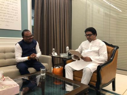 Seniors will decide the alliance for BJP-MNS, Chandrashekhar Bawankule Statement after Raj Thackeray's meeting | राज ठाकरेंच्या भेटीनंतर भाजपा-मनसे युतीबाबत सूतोवाच; चंद्रशेखर बावनकुळे म्हणाले... 