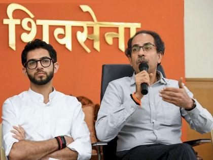 aditya thackeray reaction over shiv sena mla and officials meeting on matoshree with cm uddhav thackeray | मातोश्रीवर नेते, पदाधिकाऱ्यांची महत्त्वाची बैठक; आदित्य ठाकरे म्हणाले, “एक आमदार तिथे नाही”