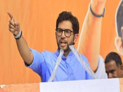 Aditya Thackeray angry over the decision to give 256 acres of Salt pan land | धारावीतल्या लोकांना दुसरीकडे नेऊन पुनर्विकास कोणाचा होतोय? आदित्य ठाकरेंचा सवाल