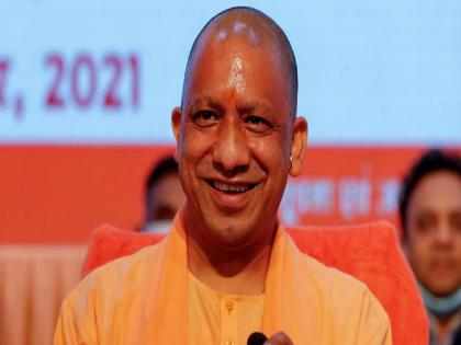 UP Assembly Election: Yogi adityanath has got one revolver and rifle, what weapons do the other four CMs of UP have? | UP Assembly Election: योगींकडे रिव्हॉल्व्हर आणि रायफल, यूपीच्या इतर चार मुख्यमंत्र्यांकडे कोणती शस्त्रे आहेत?