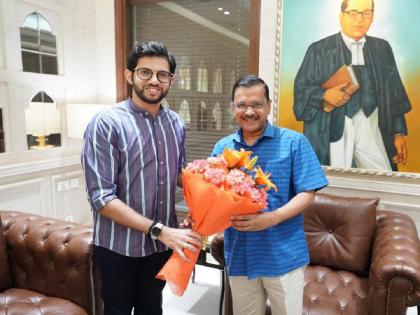 Aditya Thackeray Meets Arvind Kejariwal: Political Movement Speeds Up After Karnataka Elections | Aditya Thackeray Meets Arvind Kejariwal: कर्नाटक निवडणुकीनंतर राजकीय हालचालींना वेग; दिल्लीत आदित्य ठाकरेंनी घेतली CM केजरीवालांची भेट