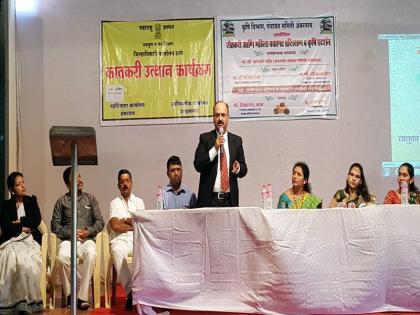 Adivasis should take basic knowledge of the law - Justice AS Attray | आदिवासींनी कायद्याचे प्राथमिक ज्ञान घेणं गरजेचे- न्यायधीश ए.एस.अत्रे