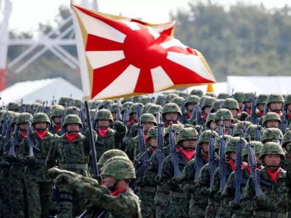 Japan, a peaceful country, will now take up arms; Preparing for the dragon fight | शांतताप्रिय देश जपान आता हाती घेणार शस्त्रे; ड्रॅगनच्या मुकाबल्यासाठी करणार तयारी