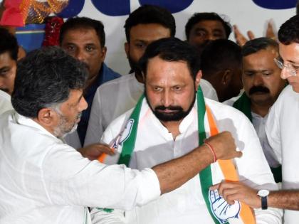 Karnataka Assembly Election Politics Congress ticket to BJP's former deputy chief minister Laxman Savdi, third list announced | कर्नाटकात नाराजांचा खेळ रंगला! भाजपाच्या माजी उपमुख्यमंत्र्यांना काँग्रेसचे तिकीट, तिसरी यादी जाहीर