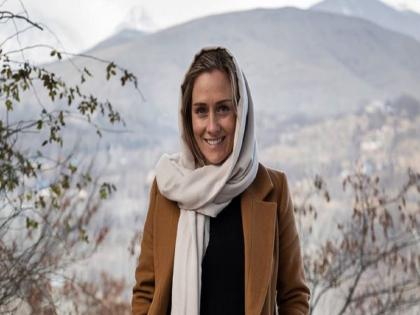 Afghanistan: Pregnant woman journalist stranded in Afghanistan, no entry in her home country; Now ask ed help to the Taliban | Afghanistan: अफगाणिस्तानात अडकली गरोदर महिला पत्रकार, स्वतःच्या देशात मिळाली नाही एंट्री; आता मागितली तालिबानची