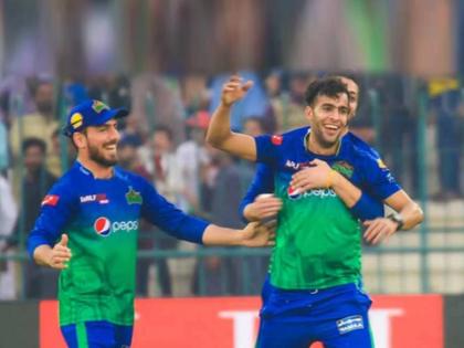 PSL 2023 last over thriller Abbas Afridi defends 22 runs in last over even after 2 sixes no ball free hit Multan Sultans dramatic win | PSL 2023: थरारक! ९ चेंडूची शेवटची ओव्हर, पहिला चेंडू ७ धावांचा, तरीही झाल्या नाहीत २२ रन्स