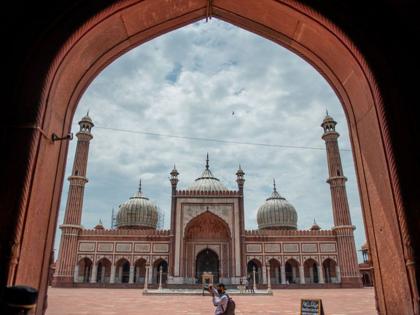 123 properties to be taken back from Waqf Board Centre government Notice Delhi's Jama Masjid is also included in the list | वक्फ बोर्डाकडून परत घेतल्या जाणार 123 मालमत्ता! केंद्राची नोटीस; यादीत दिल्लीच्या जामा मशिदीचाही समावेश