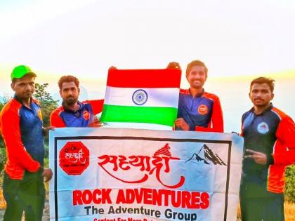 Kalyan Sahyadri Rock Adventures has climb a peak | कल्याणच्या सह्याद्री राॅक अ‍ॅडव्हेंचरनं सर केला कळकरायचा सुळका, शहराच्या शिरपेचात खोवला मानाचा तुरा